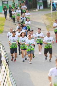 BIB: 
                            <button type="button" onclick="openModal(3538465)" class="btn btn-primary btn-sm float-right btn-popup" data-toggle="modal" data-target=".modal-high-quality">
                        <i class="fas fa-shopping-cart"></i> Add to Cart
                    </button>
                                            <button type="button" onclick="isThisMe(3538465, true)" class="btn btn-success btn-sm float-right btn-popup btn-isme hidden" data-toggle="tooltip" data-placement="bottom" title="นี่คือรูปของคุณใช่ไหม คลิกที่นี่เพื่อเอาเข้าอัลบั้ม">
                        <i class="fas fa-plus"></i> Add to album
                    </button>
                    <button type="button" onclick="isThisMe(3538465, false)" class="btn btn-warning btn-sm float-right btn-popup btn-isnotme hidden">
                        <i class="fas fa-ban"></i> Remove from album
                    </button>